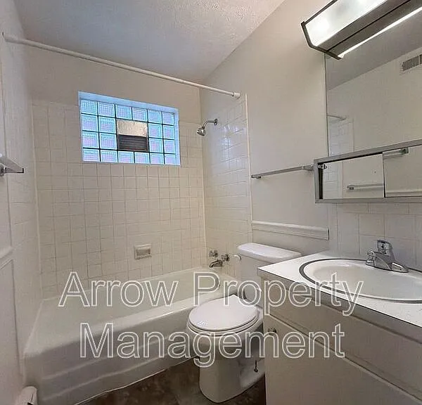 1438 S 20th St — Photo 5