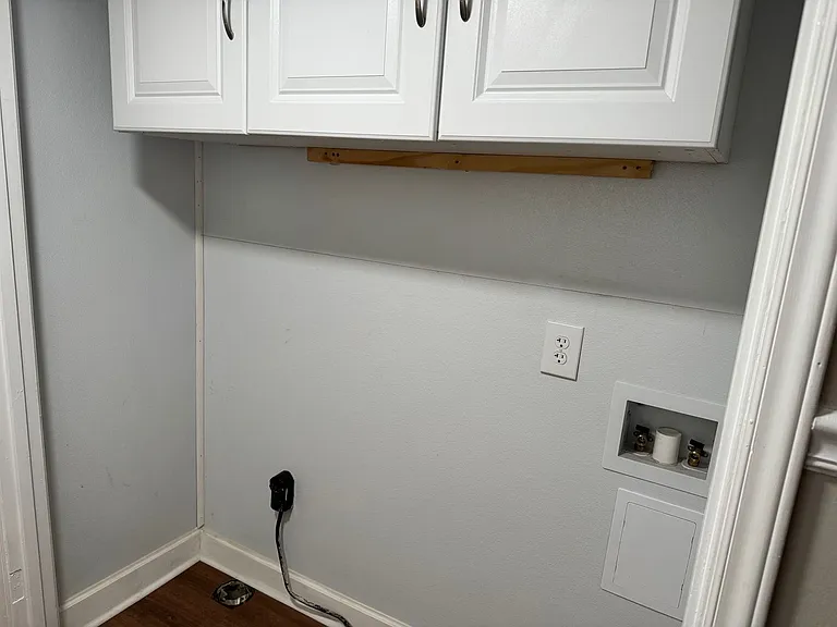 1561 Marble St — Photo 12
