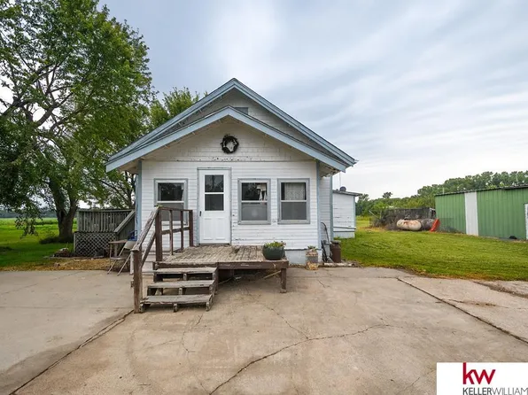 169 Road 3550, Superior, NE 68978