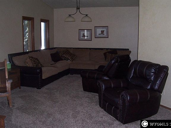 2nd image of 511 Fremont Cir