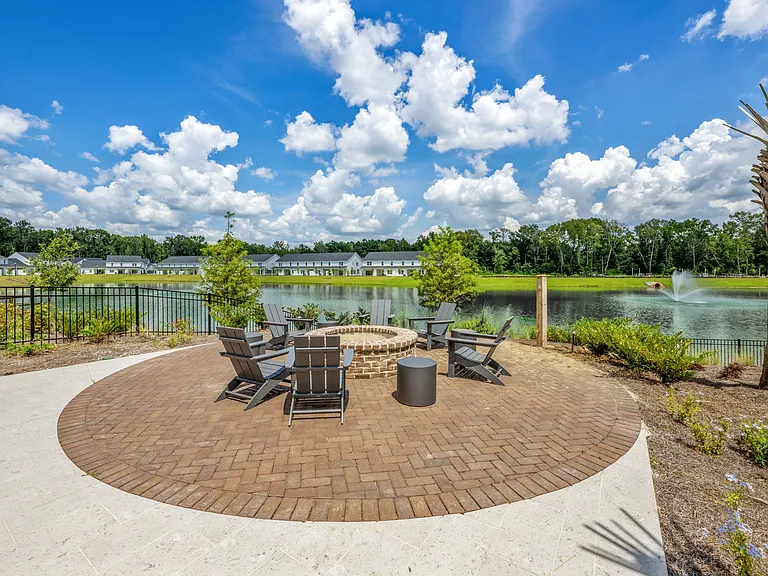 Clear Lake Reserve Townhomes — Photo 19