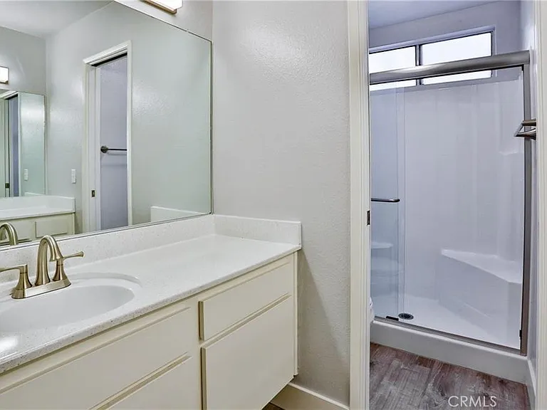 613 Lytle St — Photo 12