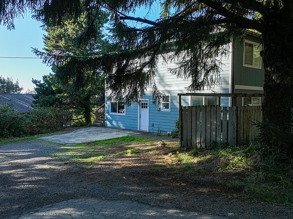 4th image of 132 Maher St