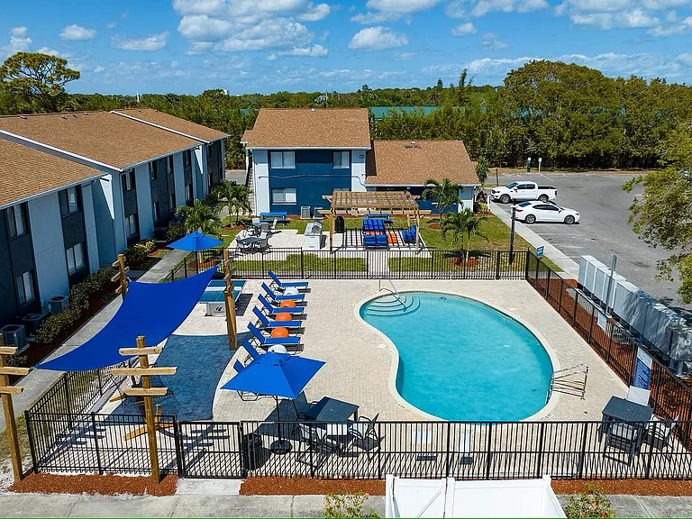 topaz-village-melbourne-fl-amenities-aerial