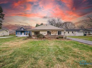 406 Clinton St, Maumee, OH