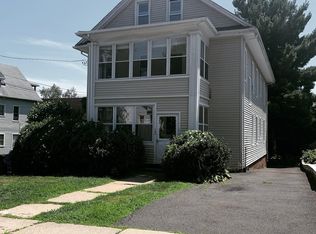 143 Washington Cir, West Hartford, CT 06119