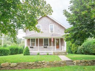 11 River Rd, Mattapoisett, MA 02739