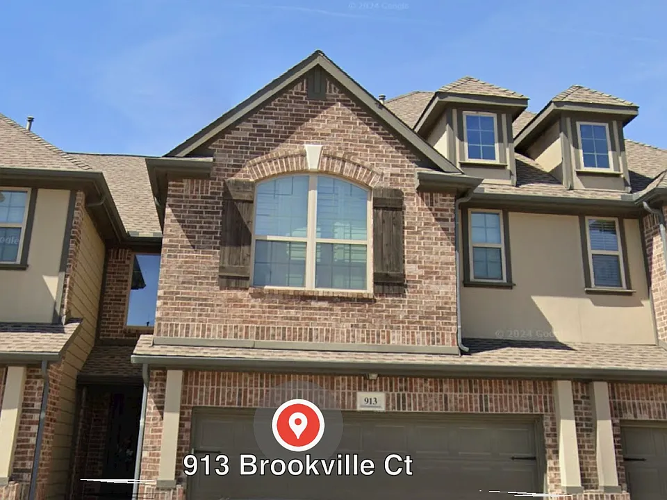 913 Brookville Ct #913
