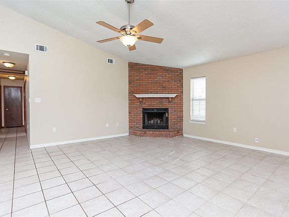 3rd image of 2204 Peachwood Ct