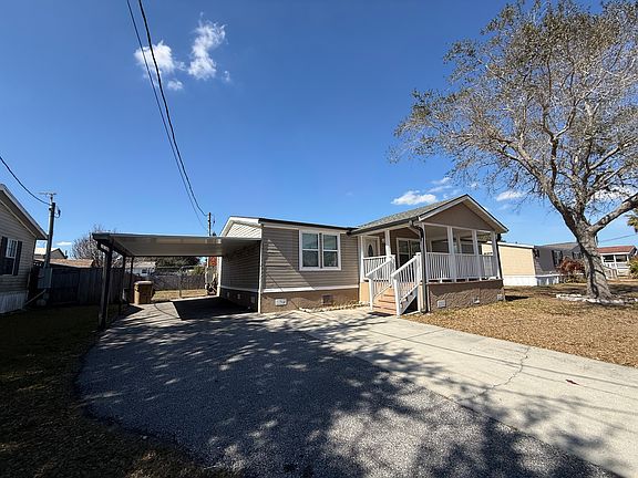 2nd image of 3224 Silver Lake Ct