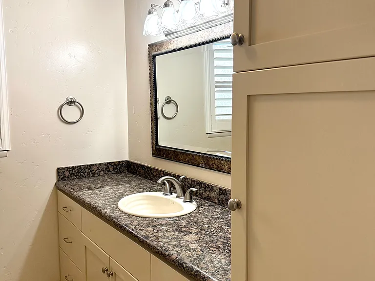 1261 San Fernando Dr — Photo 7