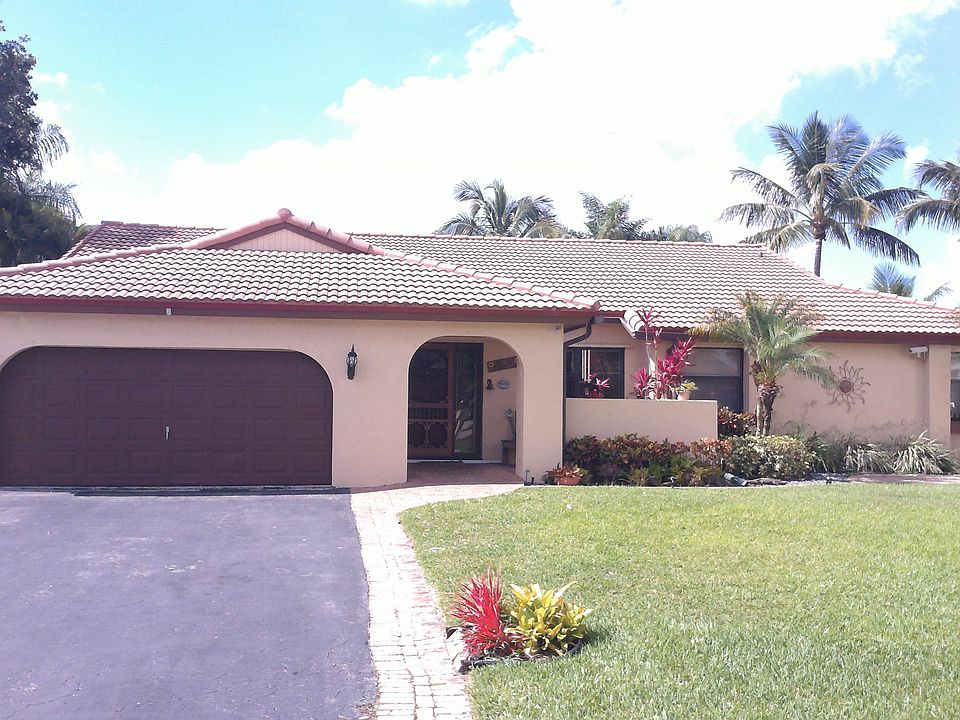 1st image of 15020 Eaglebrook Ct