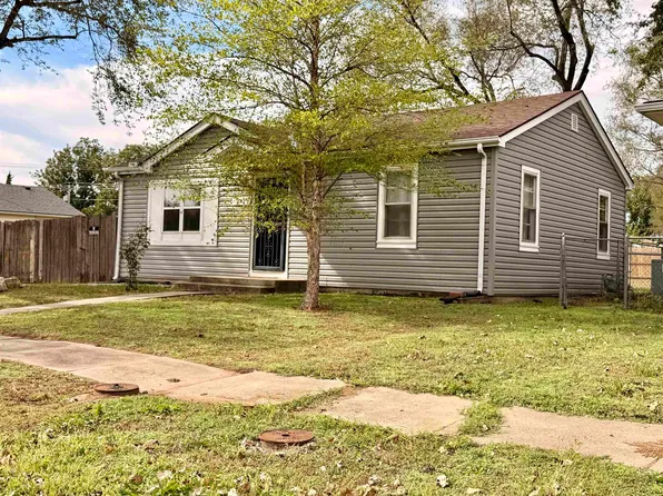 213 S Church St, Udall, KS 67146