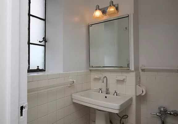 5th image of 45 Tudor City Pl APT 2104