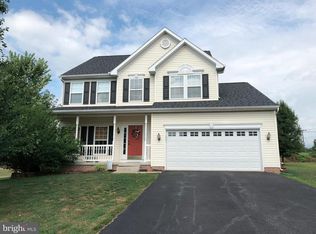 10055 Lindale Ave, Greencastle, PA 17225