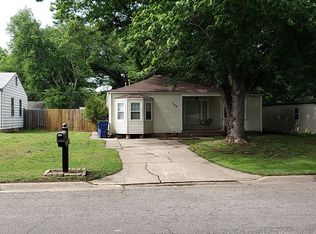 122 E Collier Ave, Mulvane, KS 67110