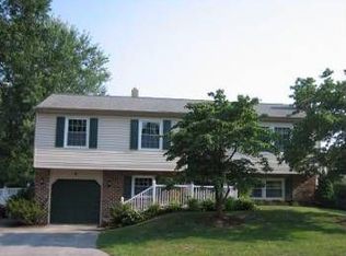 4 Evergreen Dr, Newark, DE 19702