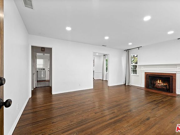 4th image of 651 Olmsted Dr