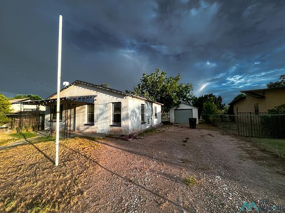 3rd image of 1108 W College Blvd
