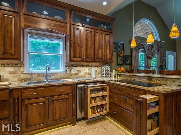 5th image of 416 Owensby Mill Dr