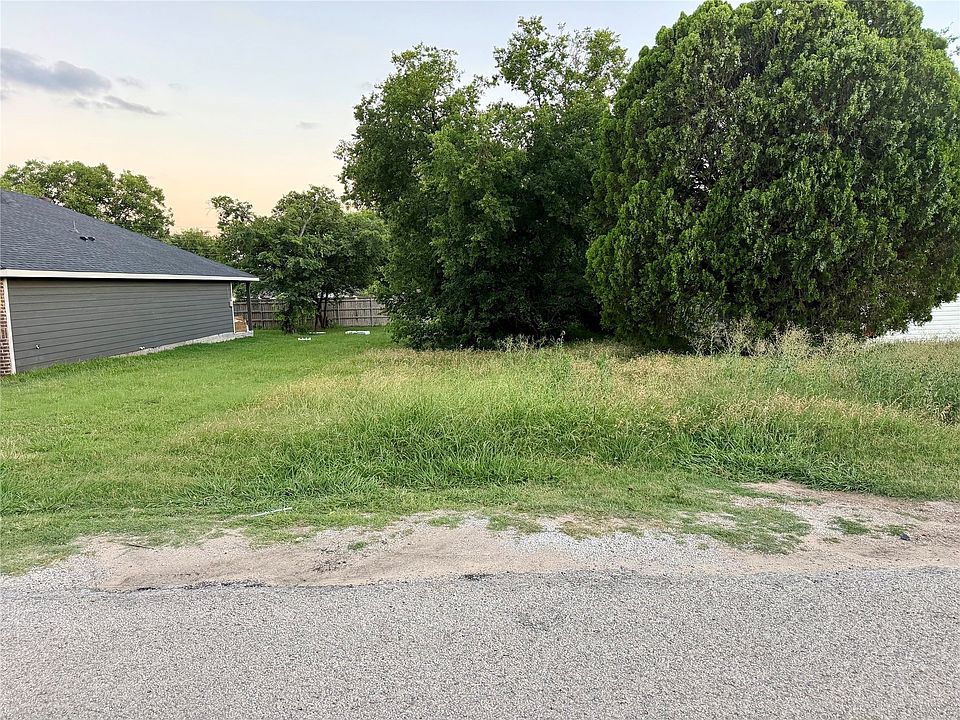 1st image of 5111 Crowley St
