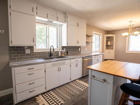 4th image of 417 3rd Ave S