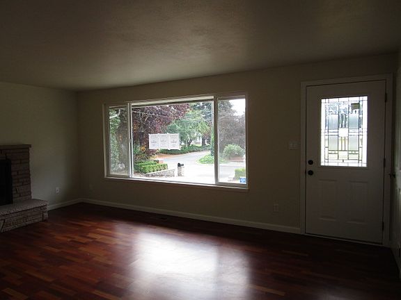 3rd image of 1813 101st St S