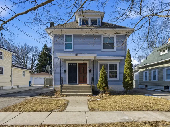 527 Jackson St, Aurora, IL 60505
