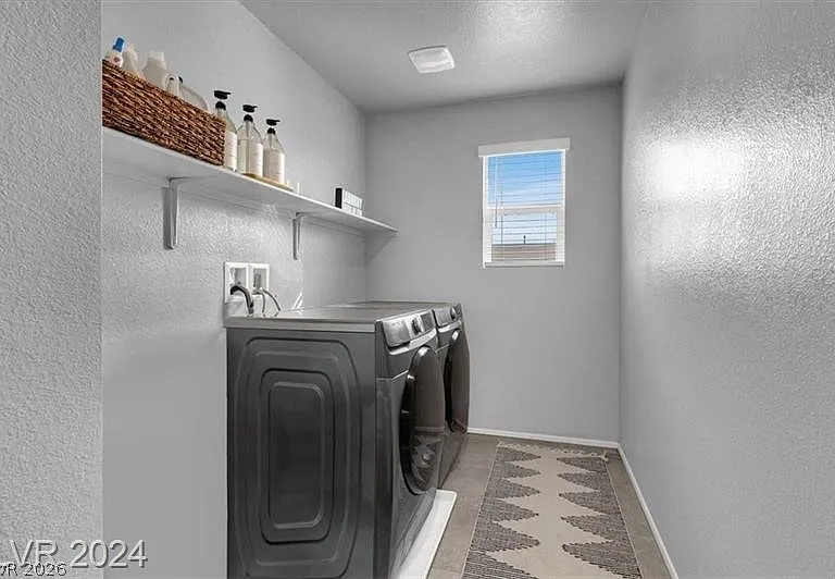 7481 Moonglade St — Photo 25
