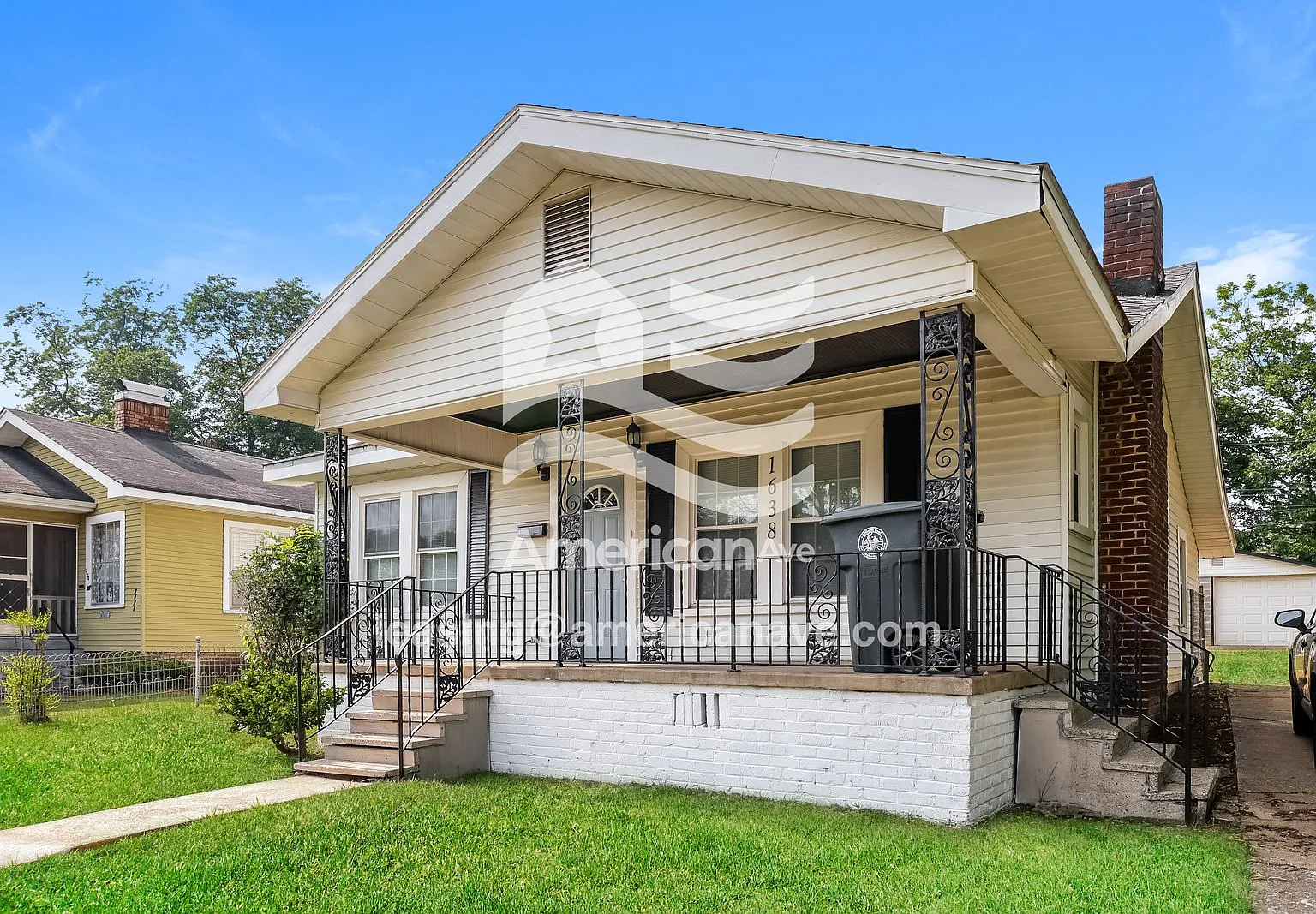 3 bed, 1.0 bath, 1078 sqft, $1,005 — Photo 2
