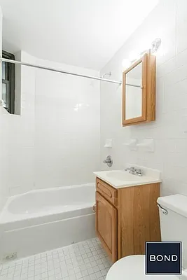 Rented by Bond New York | media 9