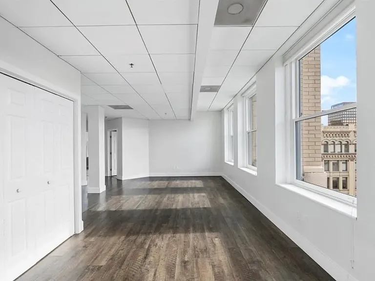 108 W Jefferson St #702 — Photo 4