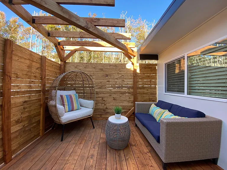 1861 Oliver Ave #5 — Photo 2