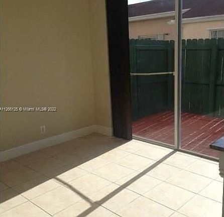 5th image of 21245 NE 8th Pl APT 1