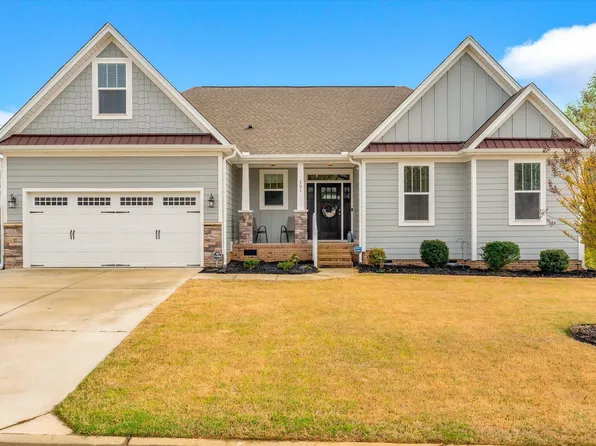 301 Grayson Dr, Travelers Rest, SC 29690