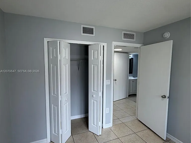 1261 SE 27th St #101 — Photo 21