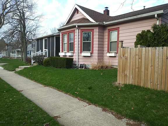 3rd image of 700 Botham Ave