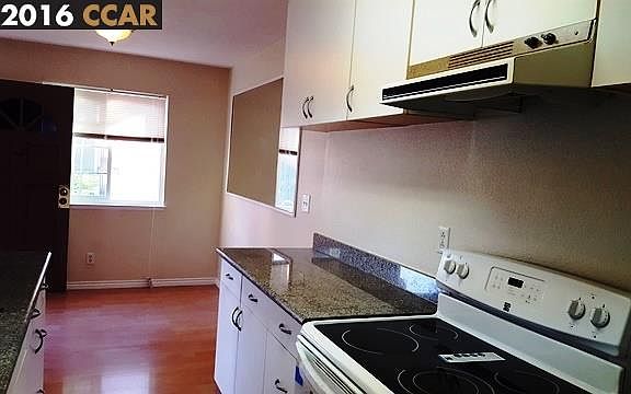5th image of 2223 Peacock Pl APT 3