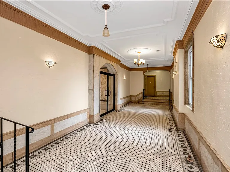 54 Bay 29 St #A9 — Photo 2