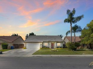 11816 Cedar Bluff Ave, Bakersfield, CA 93312