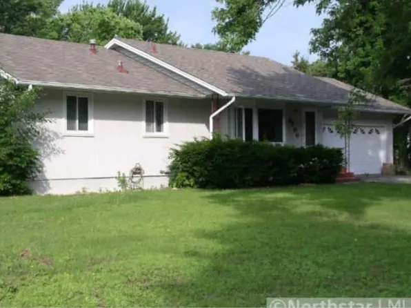 5300 Brookdale Ct N, Brooklyn Park, MN 55443