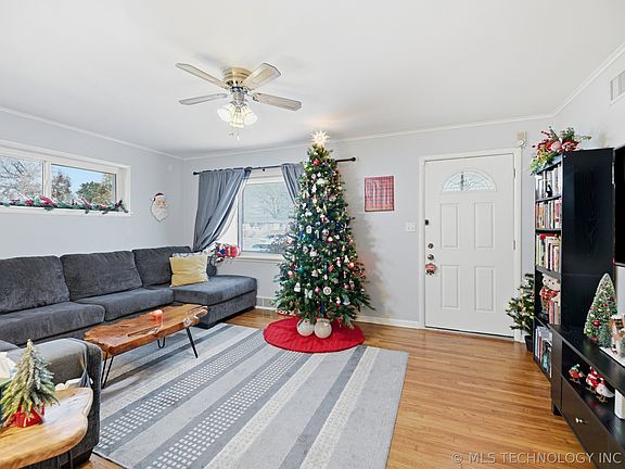 3rd image of 3802 S Knoxville Ave