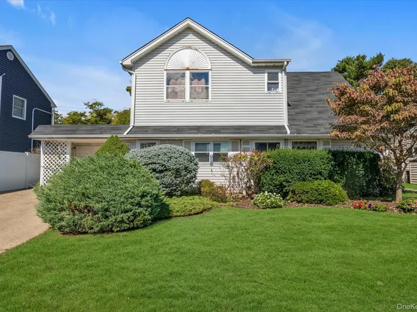 157 Land Lane, Westbury, NY 11590