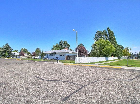 4th image of 230 Marianne Dr