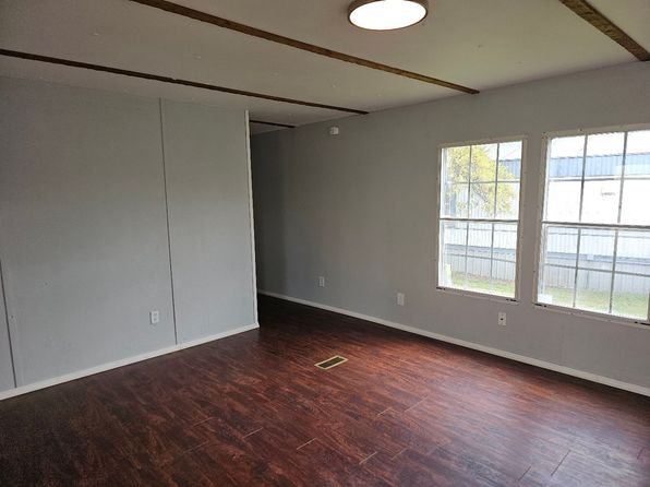 21186 SE 29th St TRAILER 2