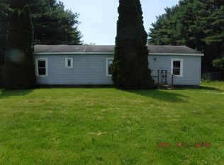 60950 Krull Rd, Three Rivers, MI 49093