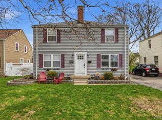 955 Beach Rd, Cheektowaga, NY 14225
