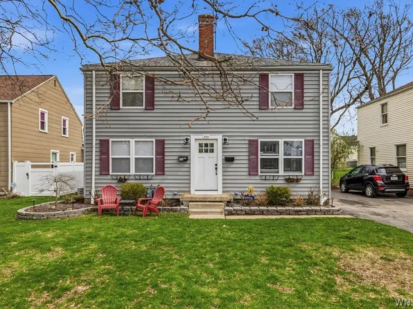 955 Beach Rd, Cheektowaga, NY 14225