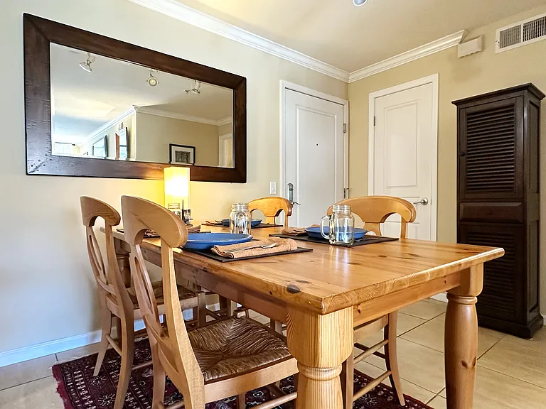 7320 Hawthorn Ave #205 — Photo 6