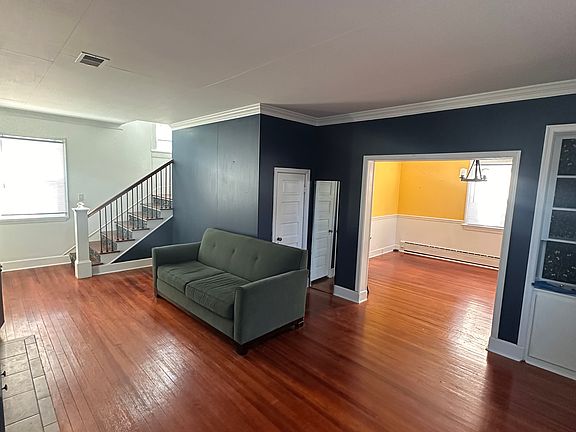 2nd image of 3033 Kings Hwy